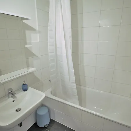 Apartment Work And Centrum Düsseldorf